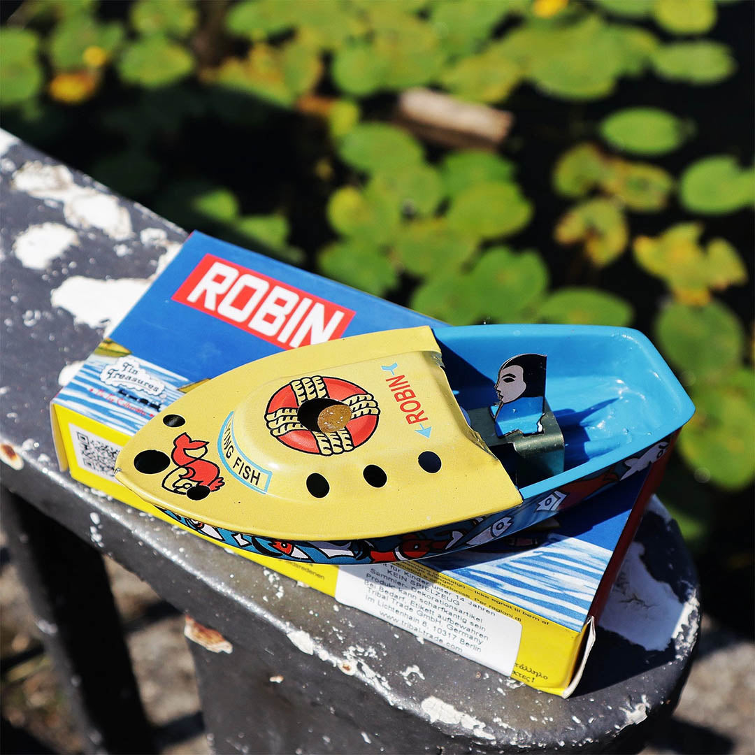 NEW Retro Tin Candle Steam Boat Robin