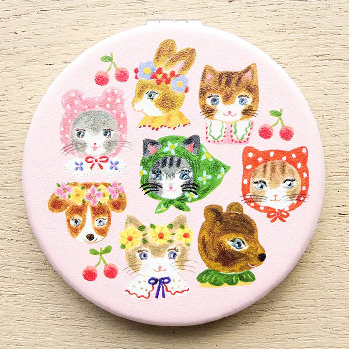 Aiko Fukawa Stationery: Niko Niko Compact Mirror