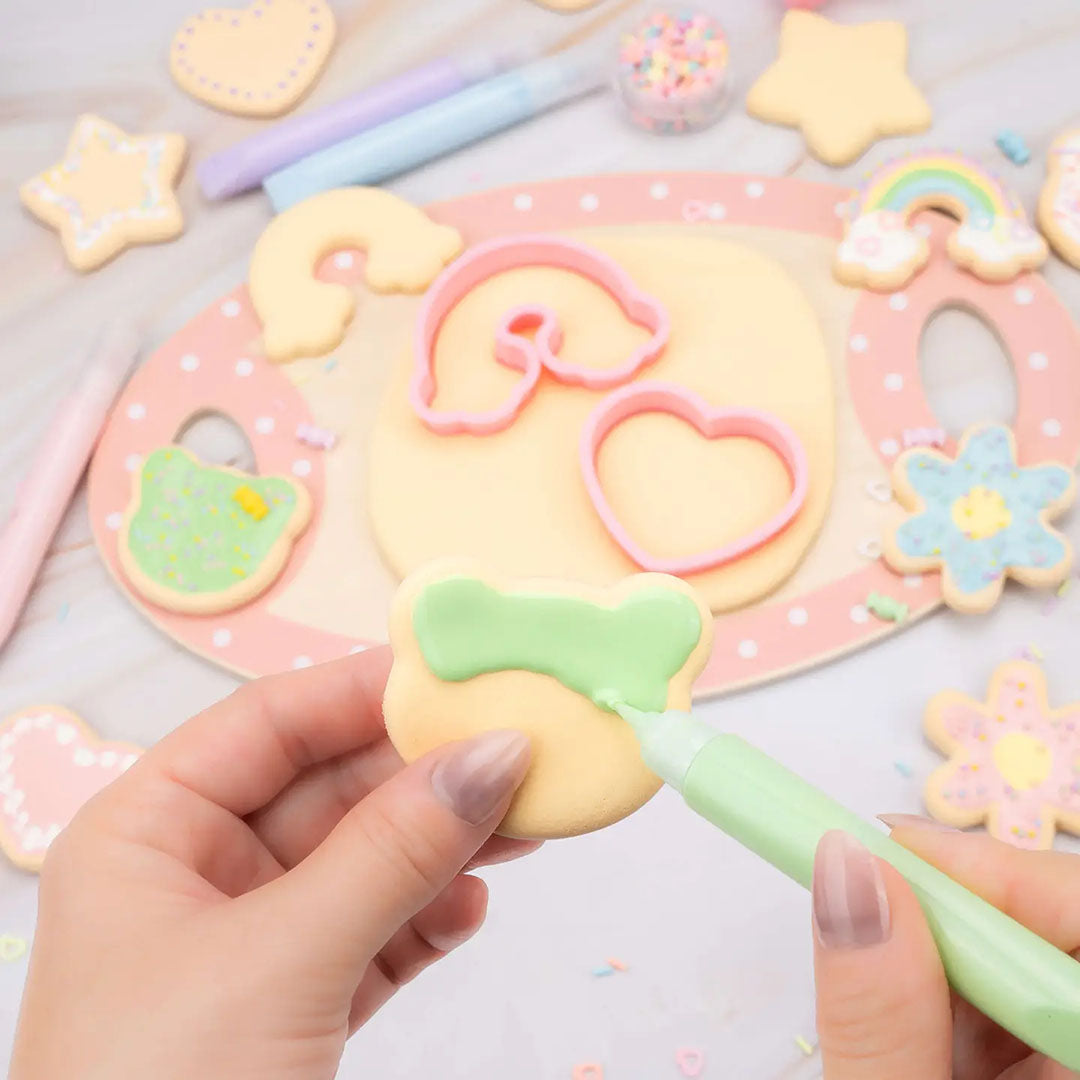 Play & Display Sugar Cookie Deco Dough DIY Craft Kit