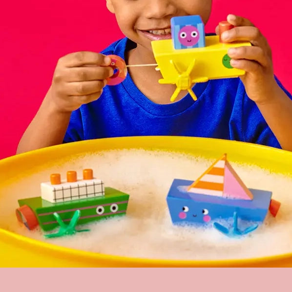 Wind-Up Boat - Assorted Colors