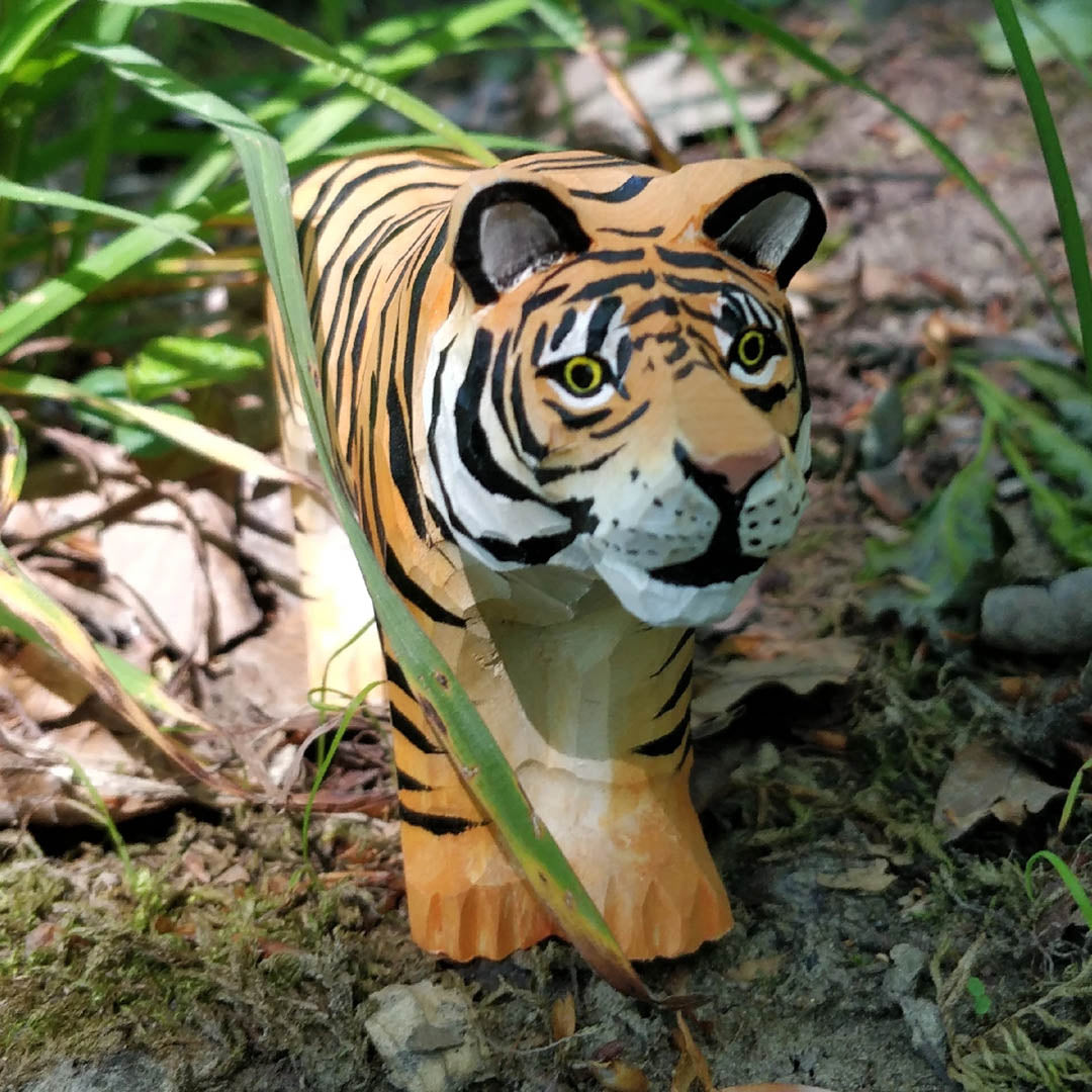 NEW Wooden Tiger Animal Toy