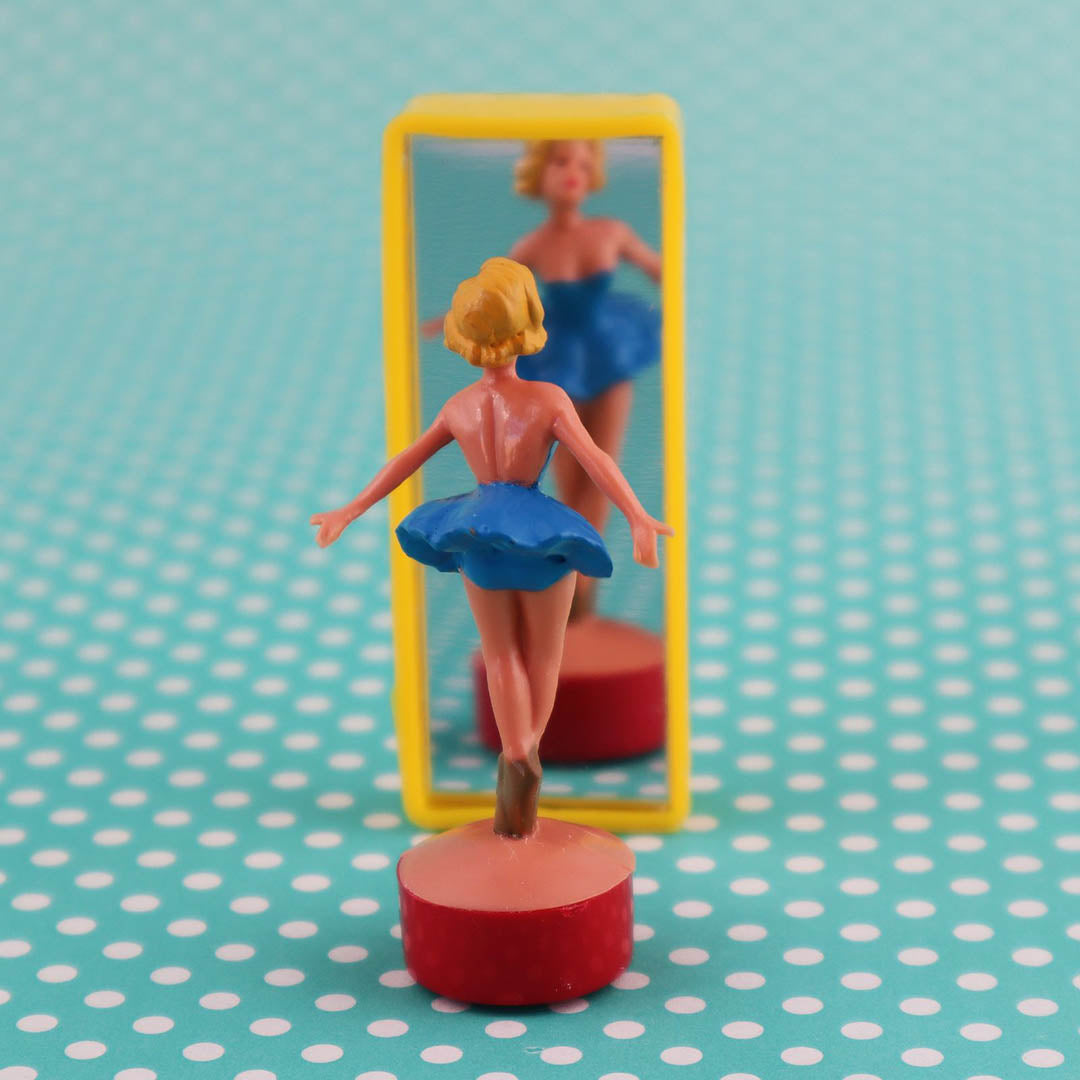 Classic Retro Ballerina Tanzmarie