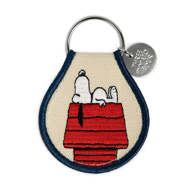 NEW Snoopy Doghouse Patch Keychain