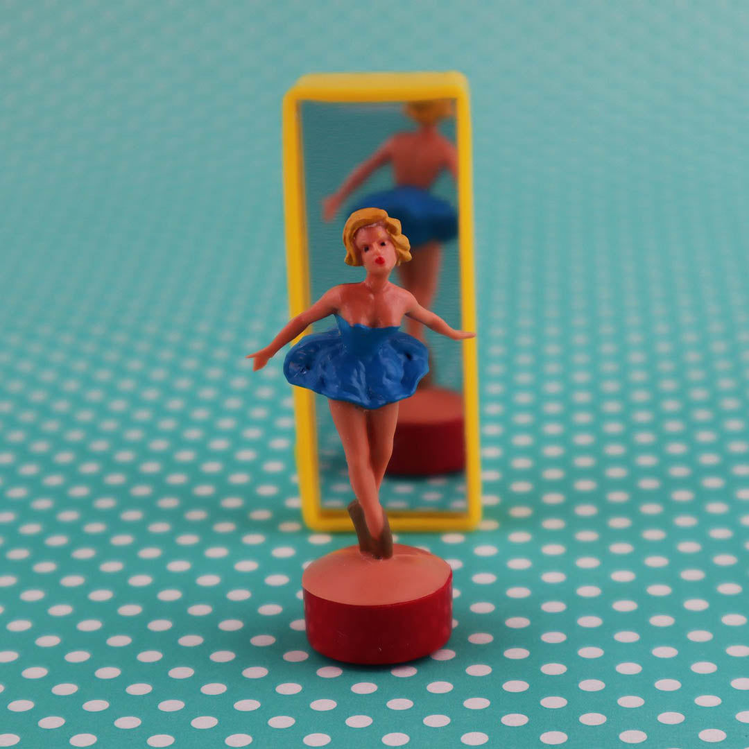 Classic Retro Ballerina Tanzmarie