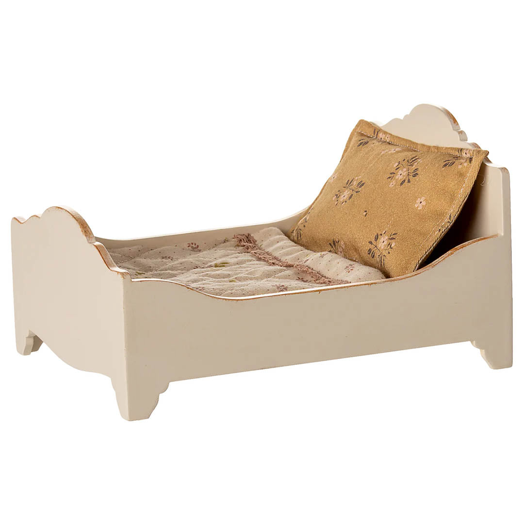 NEW Bed, Mouse - Off white