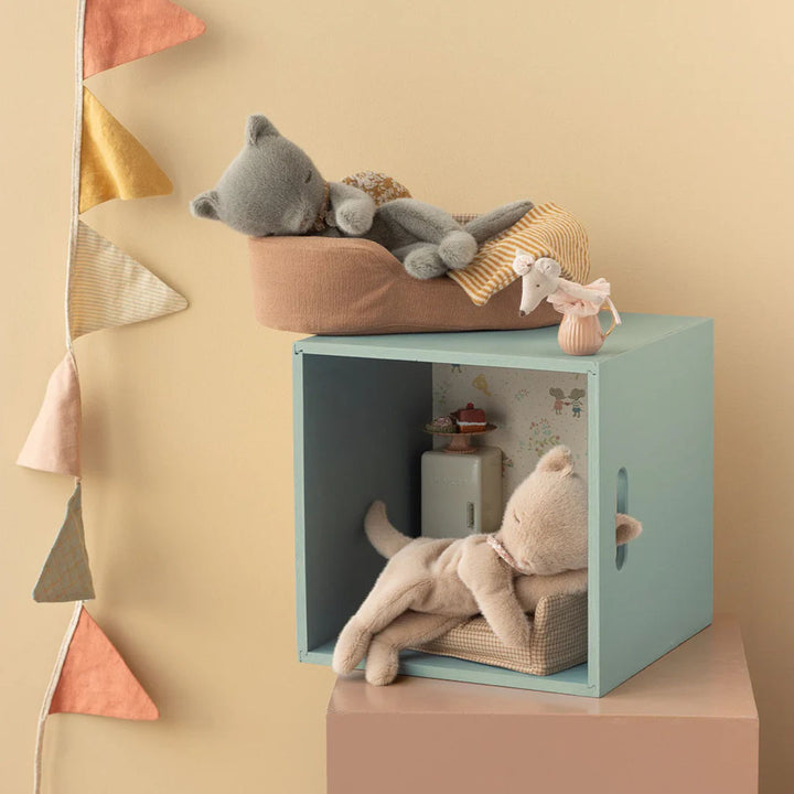 Sleeping kitten plush, Small - Cream Peach