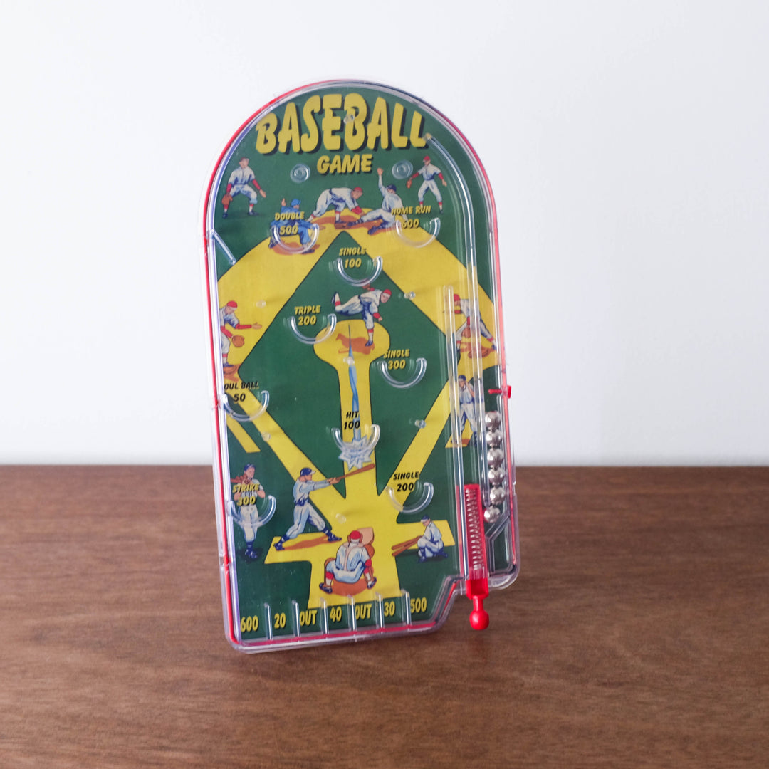 Retro Baseball Homerun Pinball Game
