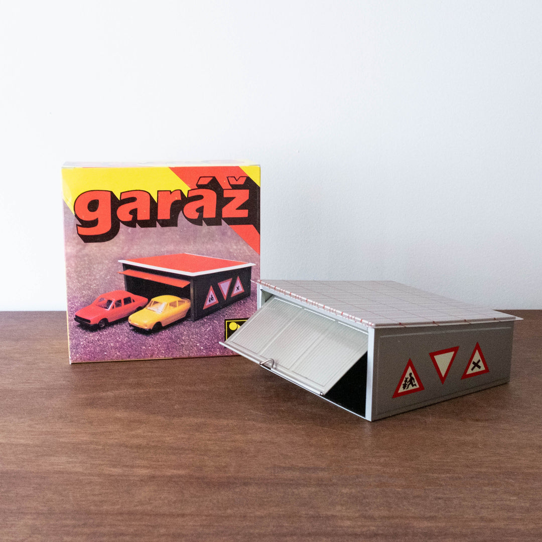 Retro Tin Car Garage Toy