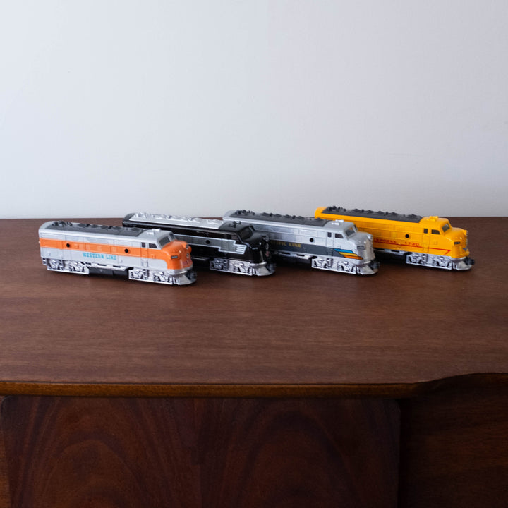 NEW Die Cast Metal Locomotive Train