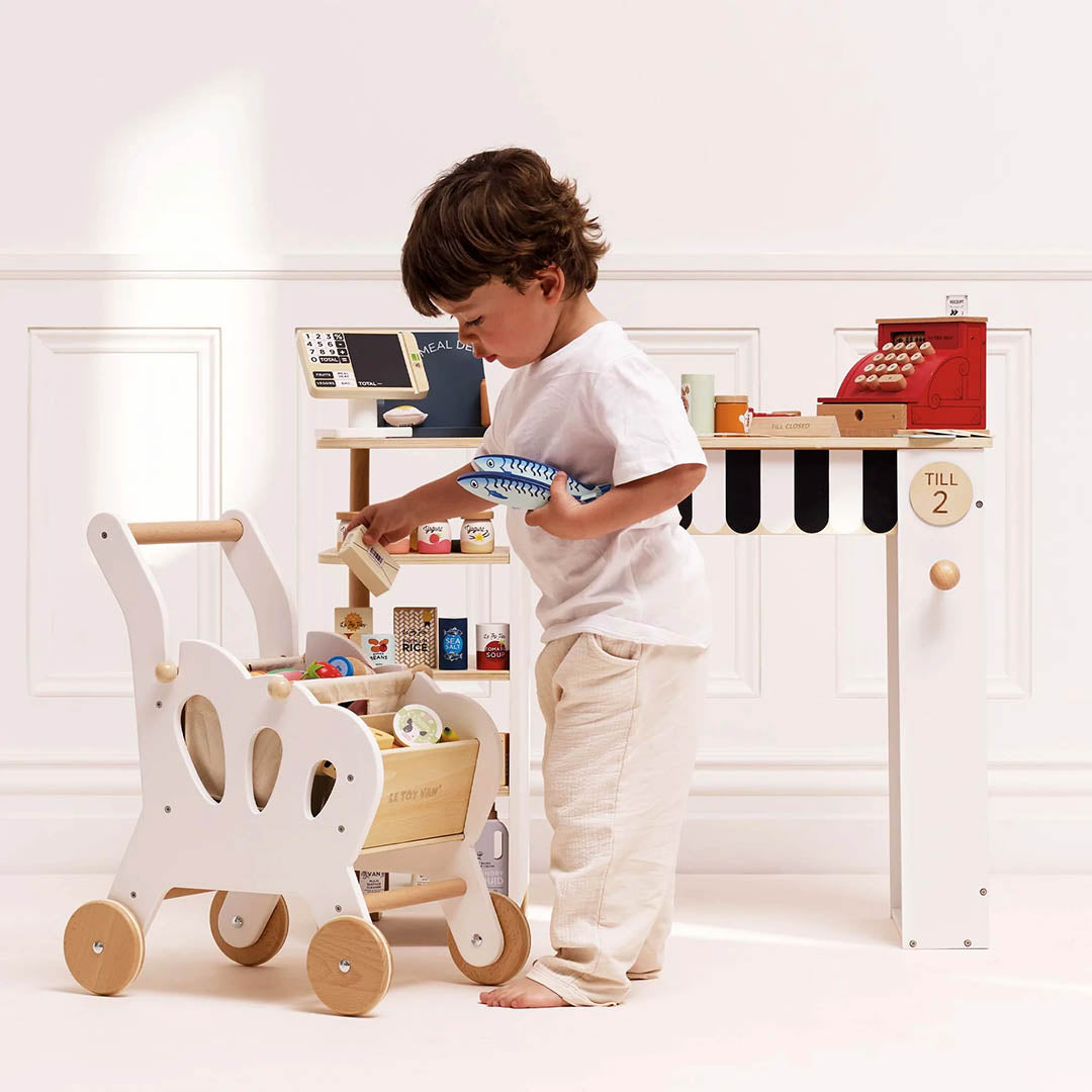 Wooden Shop Till - Cash Register & Money