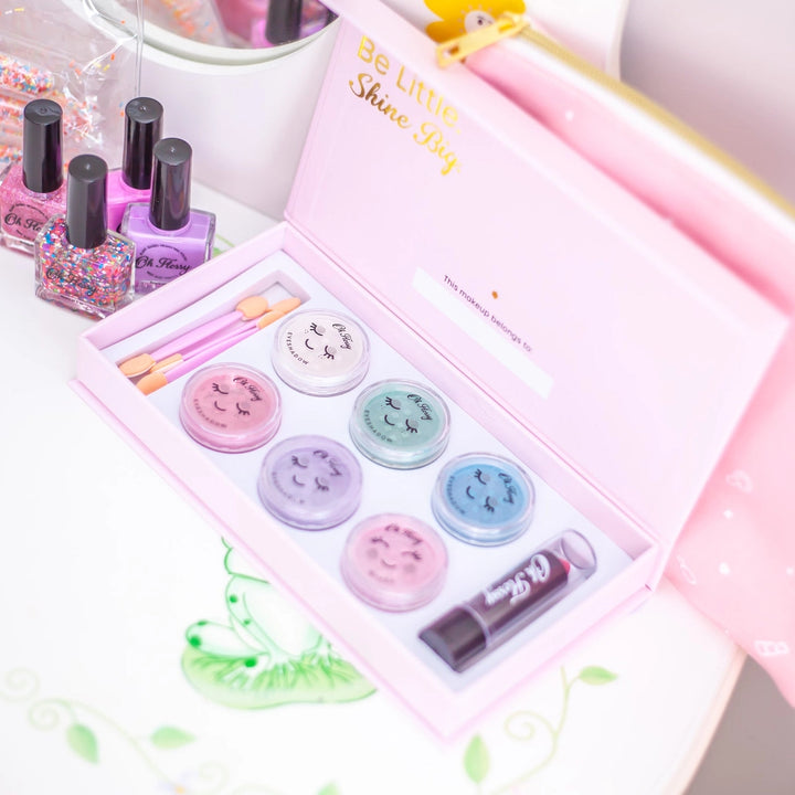 NEW Oh Flossy Deluxe Makeup Set - Soft Pink with Sparkles