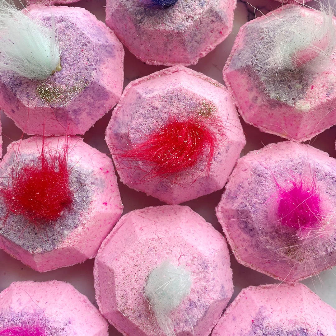 NEW Troll Gem Bath Bomb (Toy Inside!)