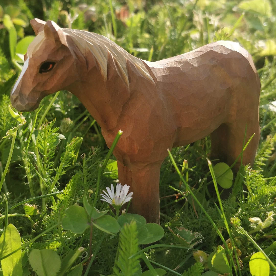 NEW Wooden Horse Animal Toy