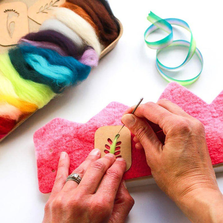 Personalizable Wool Crown Felting Kit - Pink Coral