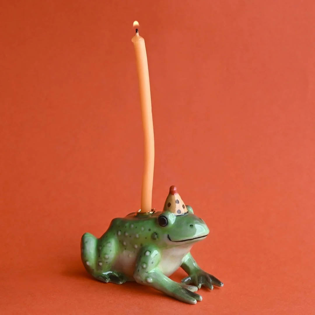 NEW Charming Frog Cake Topper