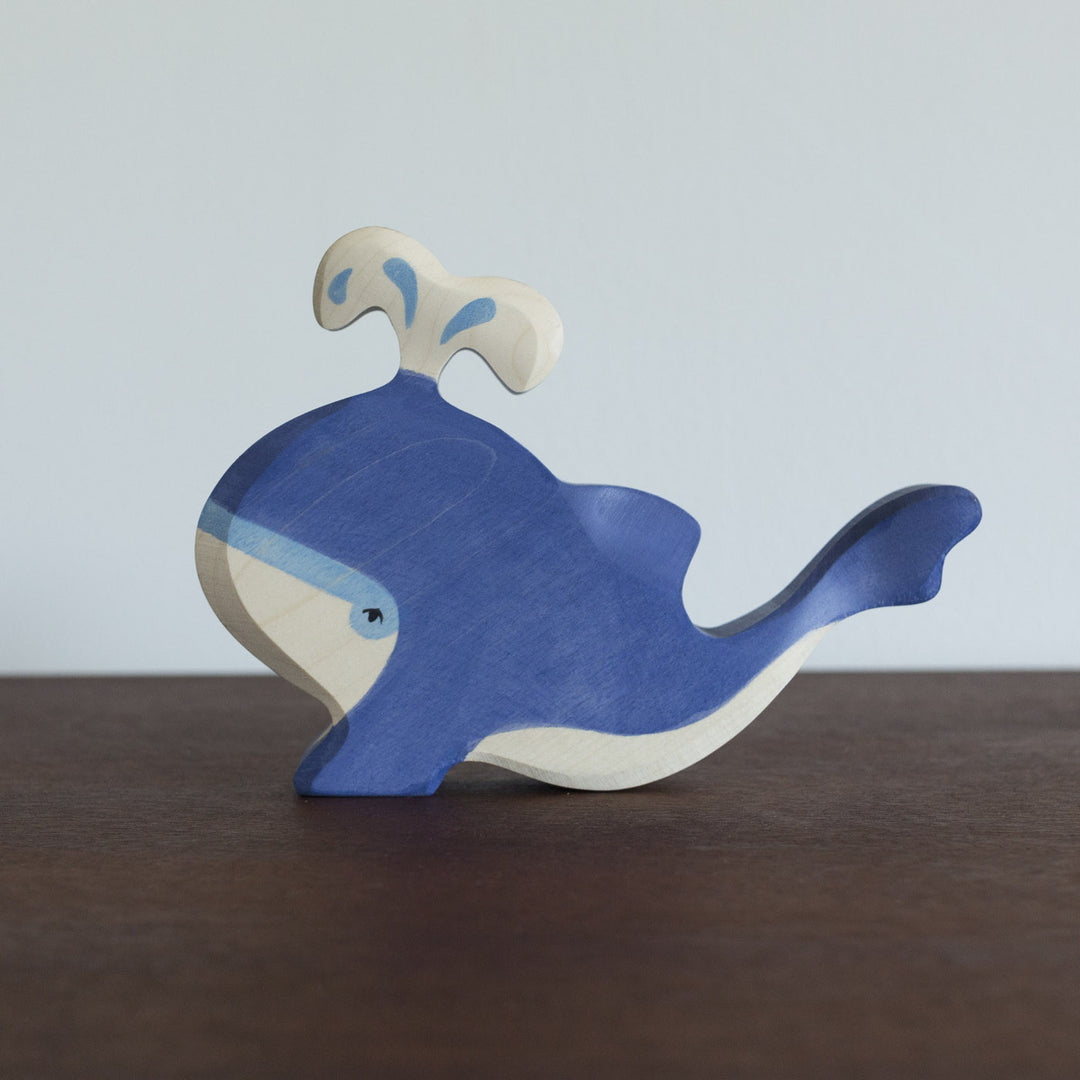 Holztiger Whale