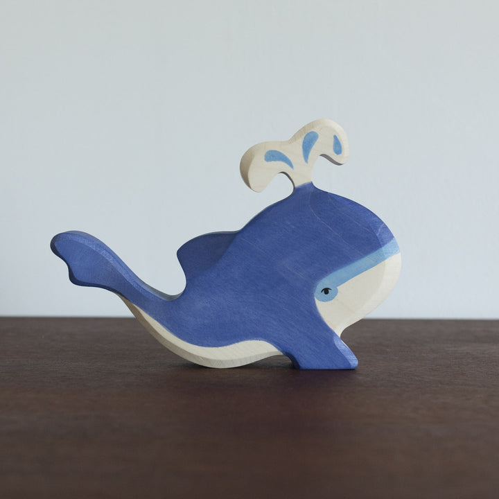 Holztiger Whale