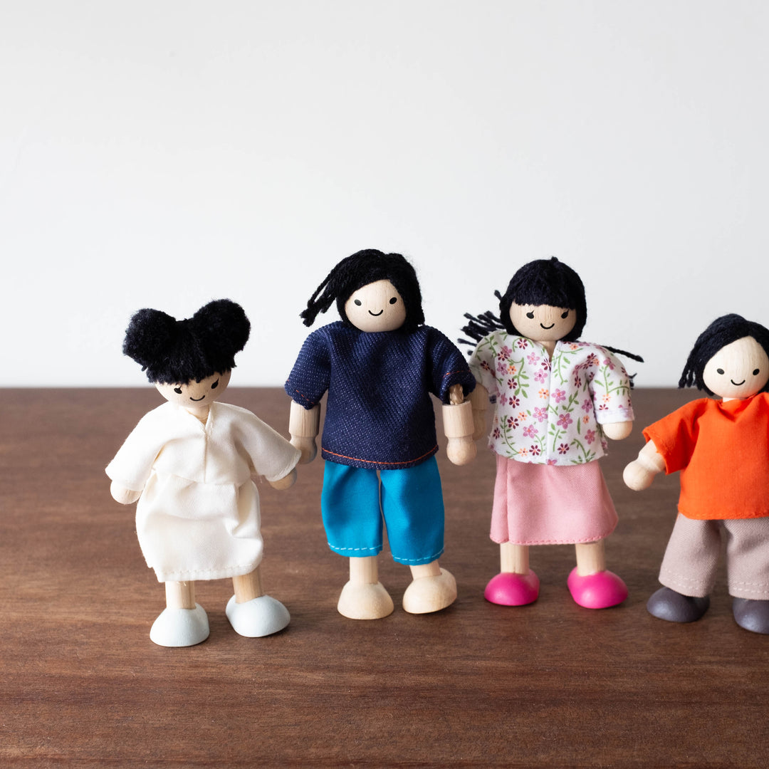 Wooden Doll Family Set- Asian