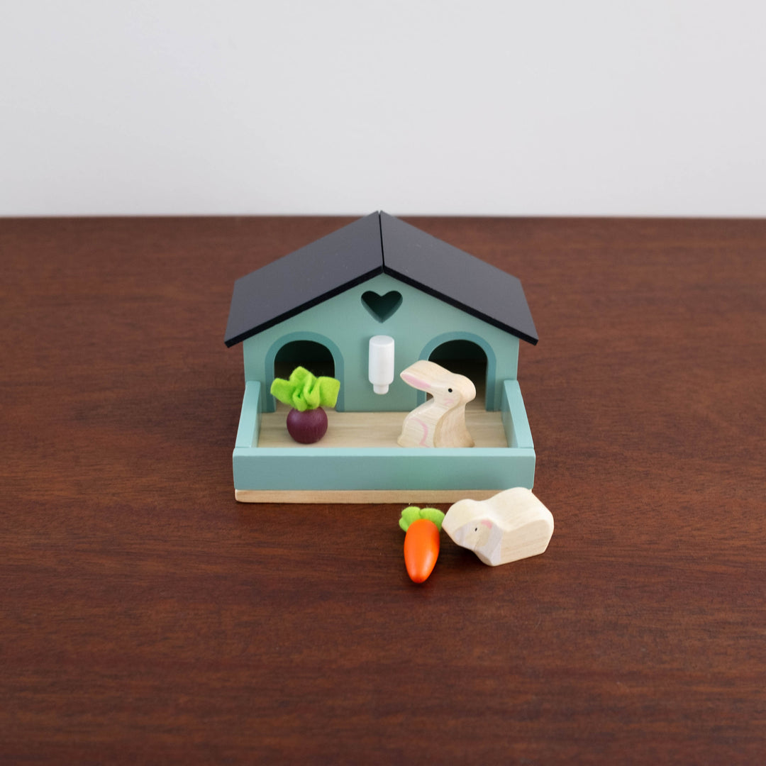 NEW Pet Rabbit House Toy Set