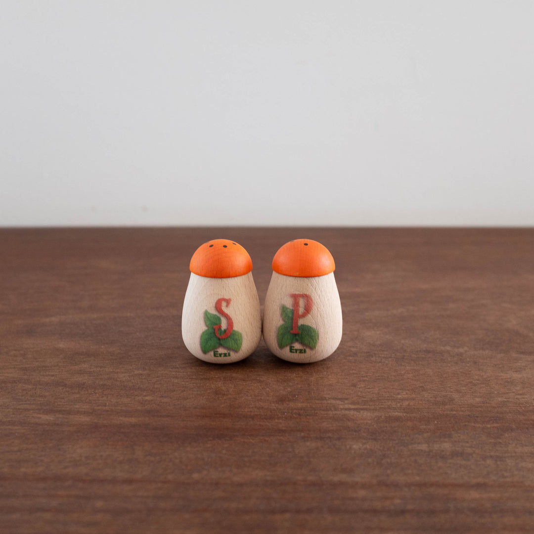 Wooden Salt and Pepper Shaker Set