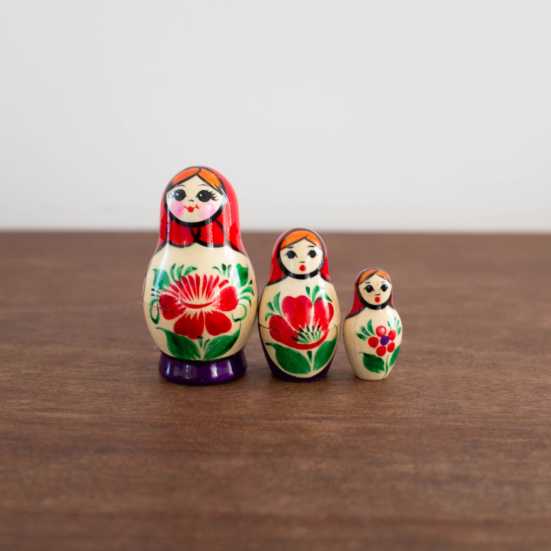 Classic Wooden Russian Nesting Dolls- Mini Nolinsk