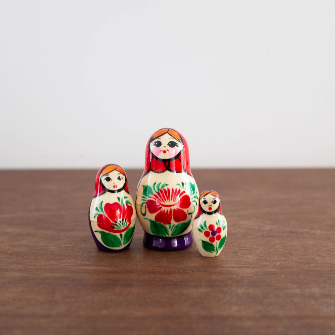 Classic Wooden Russian Nesting Dolls- Mini Nolinsk