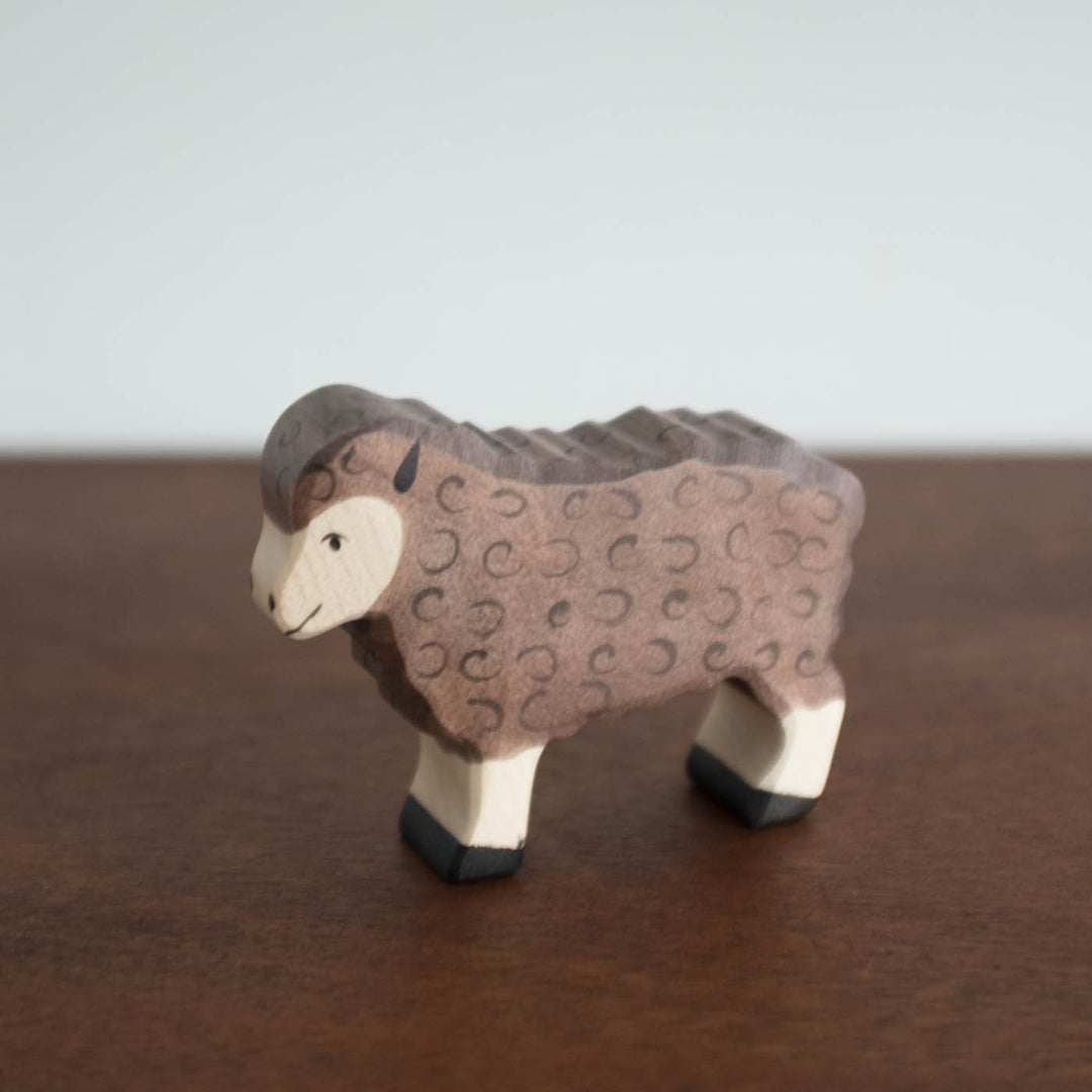 Holztiger Brown Sheep