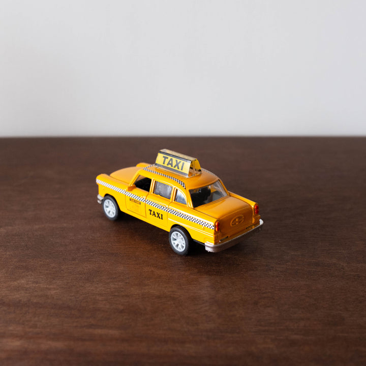 NEW Die Cast Metal Cars: Retro Yellow Taxi Cab with Light and Sound