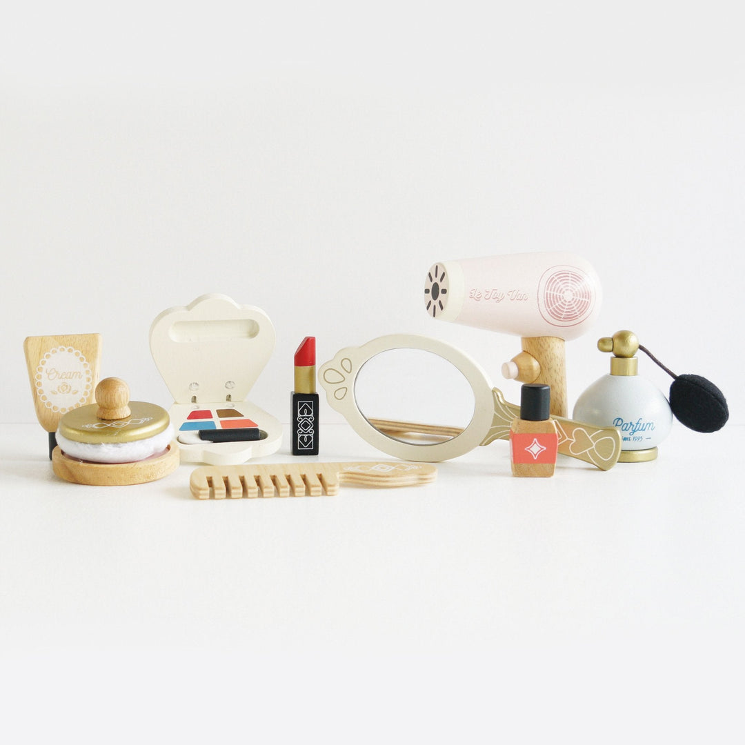 NEW Star Beauty Makeup Set
