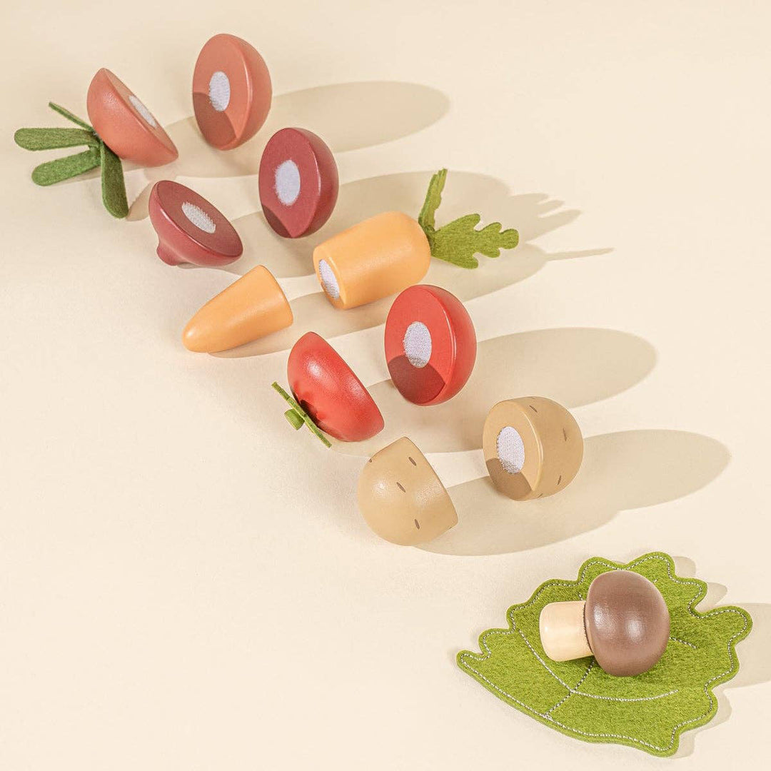 NEW Wooden Vegetables Playset